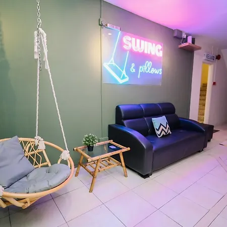 Swing & Pillows @ Malabar